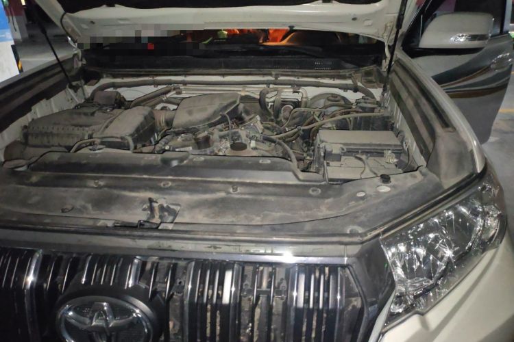 Used Toyota Prado  Engine Bay Left