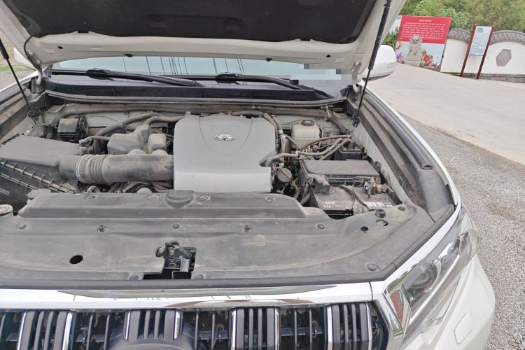 Used Toyota Prado 2018 3.5L Automatic TX-L NAVI with Rear-Mounted Spare Tire Engine Bay Left