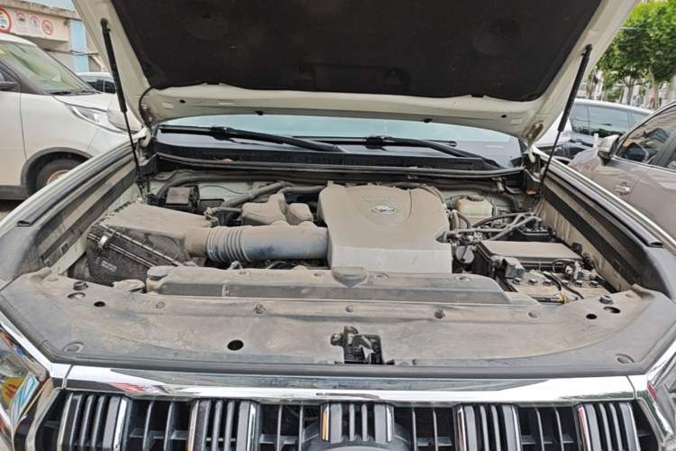 Used Toyota Prado  Engine Bay