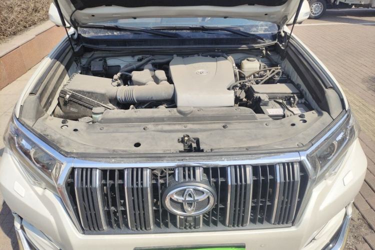 Used Toyota Prado 2018 3.5L Automatic TX Engine Bay