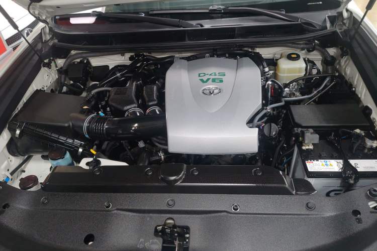 Used Toyota Prado 2018 3.5L Automatic TX-L with Rear-Mounted Spare Tire Engine Bay