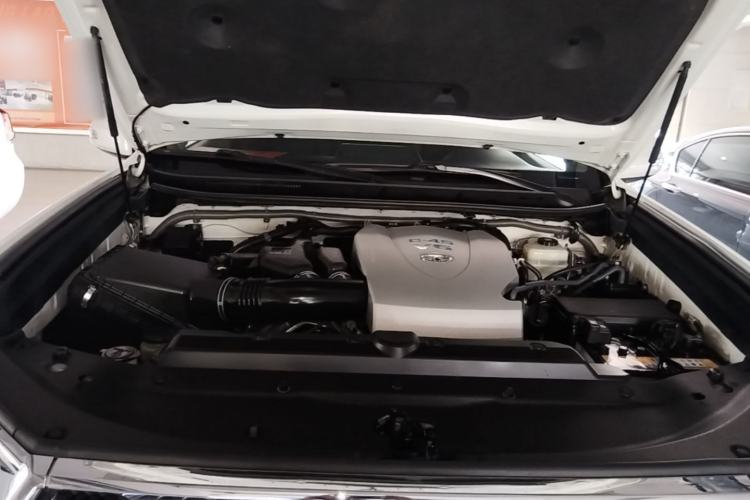 Used Toyota Prado 2018 3.5L Automatic TX-L NAVI Engine Bay