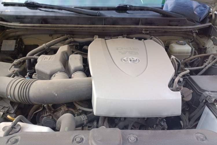 Used Toyota Prado 2018 3.5L Automatic TX-L Engine Bay