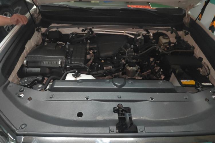 Used Toyota Prado  Engine Bay