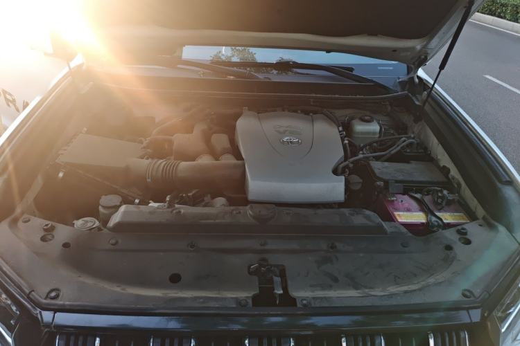 Used Toyota Prado 2018 3.5L Automatic TX-L with Rear-Mounted Spare Tire Engine Bay