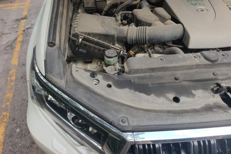 Used Toyota Prado 2018 3.5L Automatic TX-L with Rear-Mounted Spare Tire Engine Bay Right