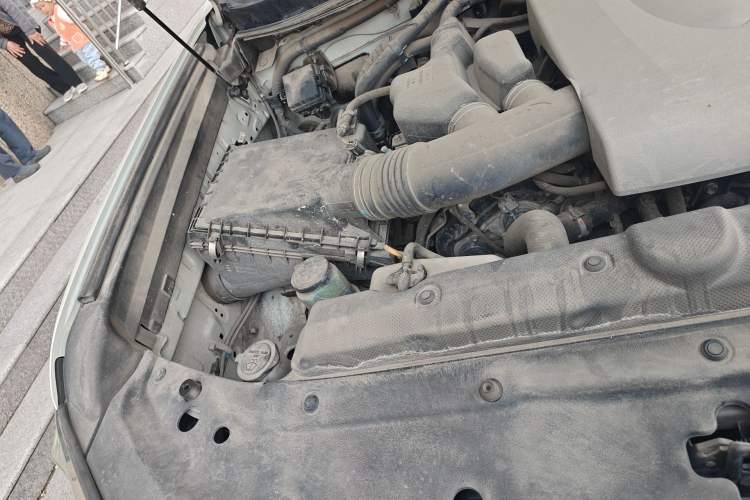Used Toyota Prado 2018 3.5L Automatic TX-L with Rear-Mounted Spare Tire Engine Bay Right