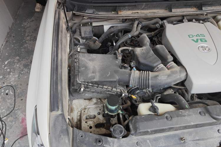 Used Toyota Prado 2018 3.5L Automatic TX-L with Rear-Mounted Spare Tire Engine Bay Right
