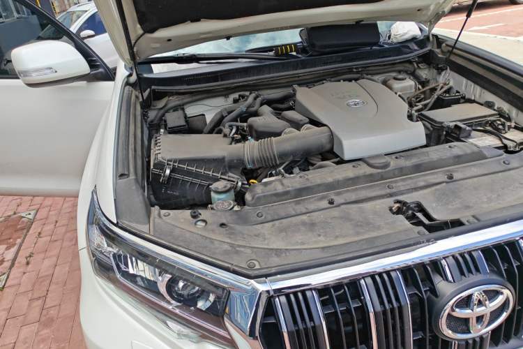 Used Toyota Prado 2018 3.5L Automatic TX-L Engine Bay Right