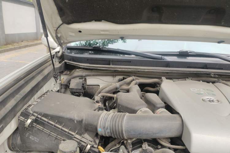 Used Toyota Prado 2018 3.5L Automatic TX-L NAVI with Rear-Mounted Spare Tire Engine Bay Right