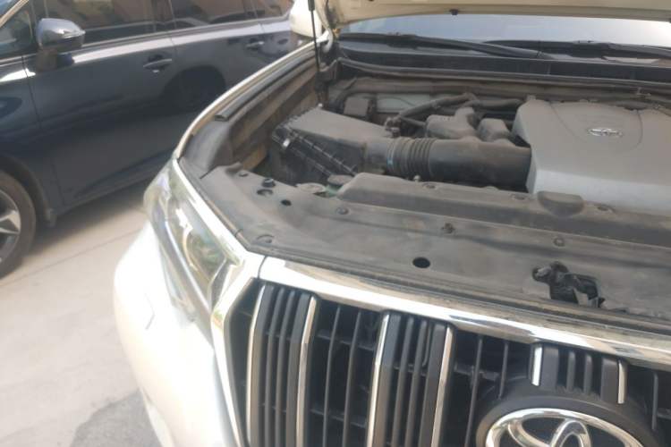 Used Toyota Prado 2018 3.5L Automatic TX-L Engine Bay Right