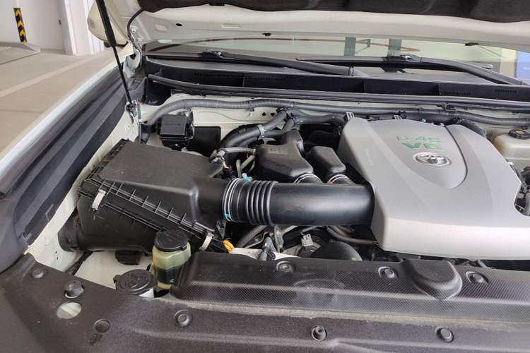 Used Toyota Prado 2018 3.5L Automatic TX-L with Rear-Mounted Spare Tire Engine Bay Right