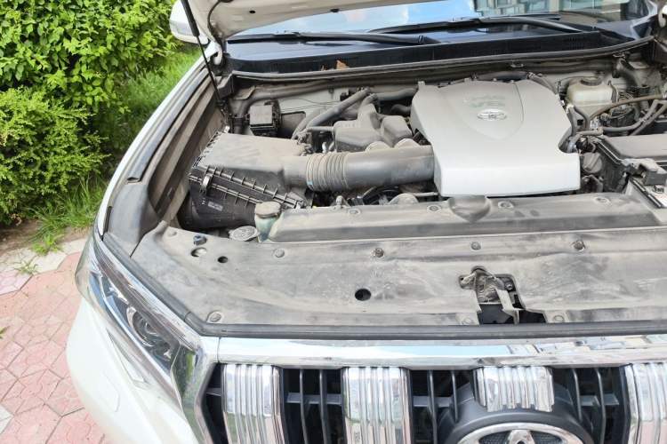 Used Toyota Prado 2018 3.5L Automatic TX-L NAVI Engine Bay Right