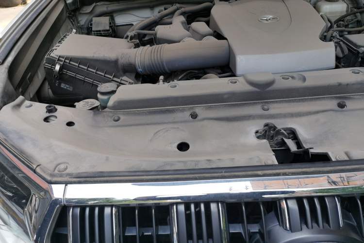 Used Toyota Prado 2018 3.5L Automatic TX-L with Rear-Mounted Spare Tire Engine Bay Right