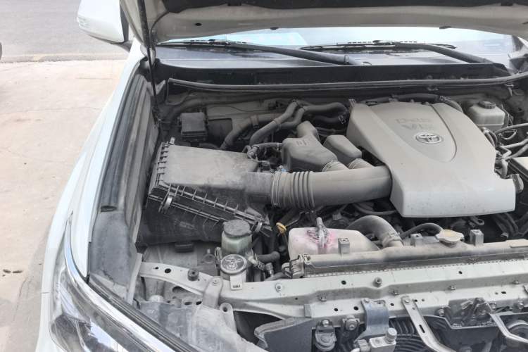 Used Toyota Prado 2018 3.5L Automatic TX-L NAVI with Rear-Mounted Spare Tire Engine Bay Right