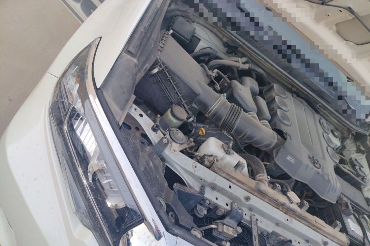 Used Toyota Prado  Engine Bay Right
