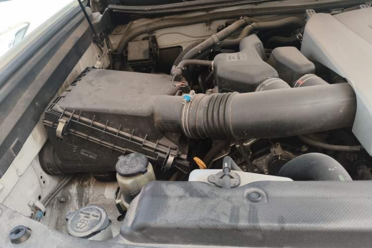 Used Toyota Prado 2018 3.5L Automatic TX-L with Rear-Mounted Spare Tire Engine Bay Right