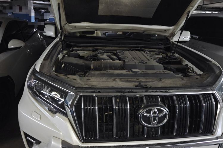 Used Toyota Prado  Engine Bay Right