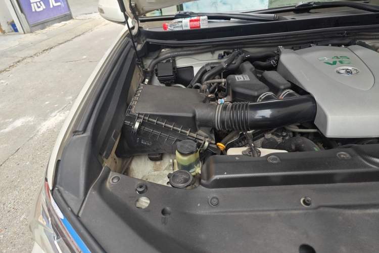 Used Toyota Prado 2018 3.5L Automatic TX-L with Rear-Mounted Spare Tire Engine Bay Right