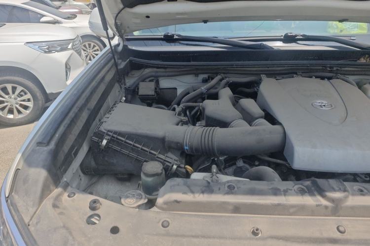 Used Toyota Prado 2018 3.5L Automatic TX-L Engine Bay Right