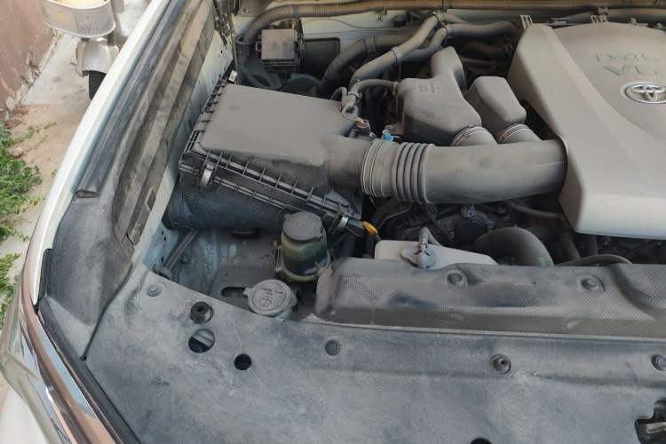 Used Toyota Prado 2018 3.5L Automatic TX-L NAVI with Rear-Mounted Spare Tire Engine Bay Right