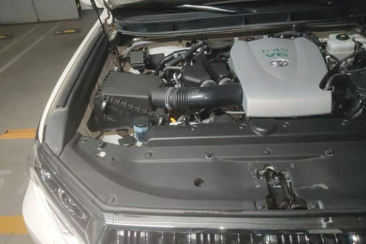 Used Toyota Prado 2018 3.5L Automatic TX-L NAVI with Rear-Mounted Spare Tire Engine Bay Right
