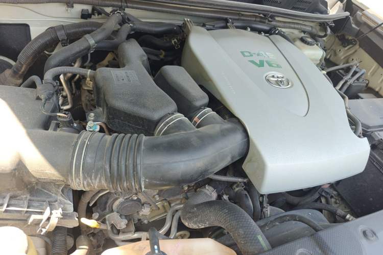 Used Toyota Prado 2018 3.5L Automatic TX-L NAVI Engine Bay Right