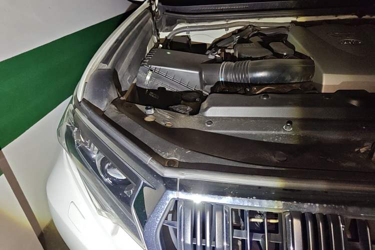 Used Toyota Prado 2018 3.5L Automatic TX-L Engine Bay Right