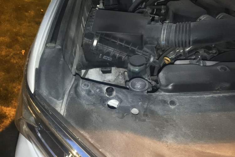 Used Toyota Prado 2018 3.5L Automatic TX-L with Rear-Mounted Spare Tire Engine Bay Right