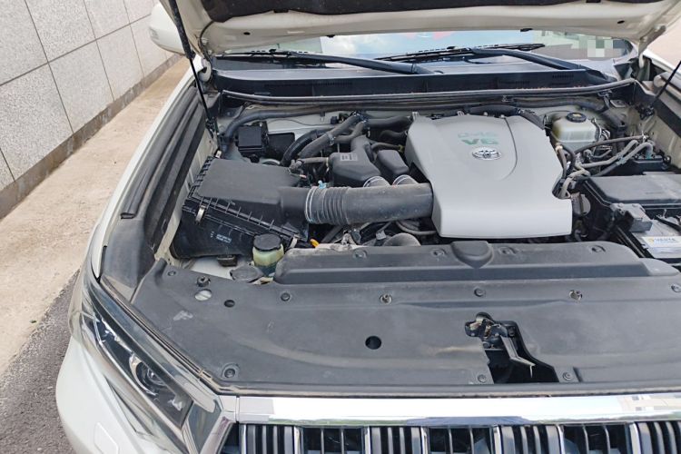 Used Toyota Prado 2018 3.5L Automatic TX-L NAVI with Rear-Mounted Spare Tire Engine Bay Right