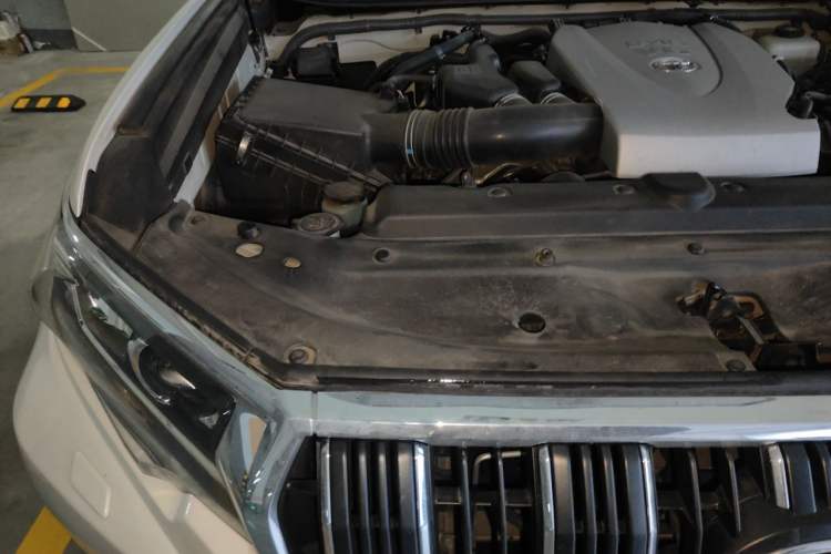 Used Toyota Prado 2018 3.5L Automatic TX-L NAVI Engine Bay Right