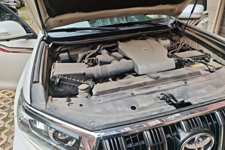 Used Toyota Prado 2018 3.5L Automatic TX-L Engine Bay Right