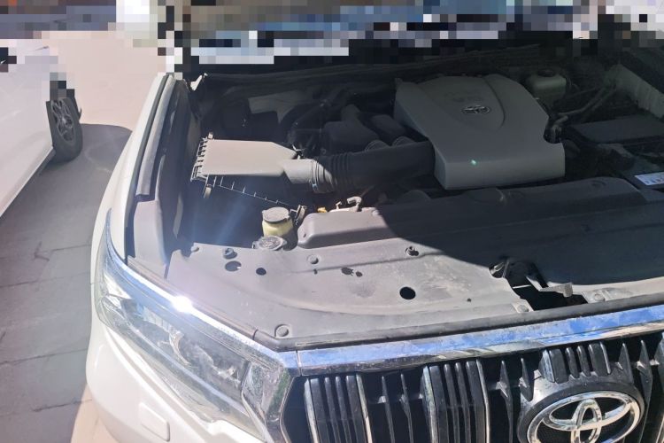 Used Toyota Prado 2018 3.5L Automatic TX-L with Rear-Mounted Spare Tire Engine Bay Right