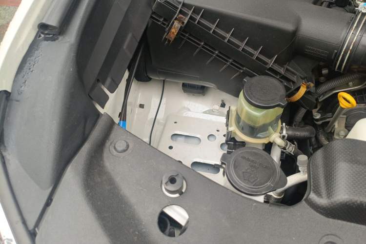 Used Toyota Prado 2018 3.5L Automatic TX-L with Rear-Mounted Spare Tire Engine Bay Right