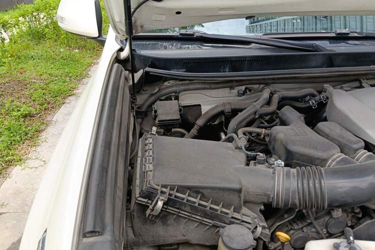 Used Toyota Prado 2018 3.5L Automatic TX-L with Rear-Mounted Spare Tire Engine Bay Right