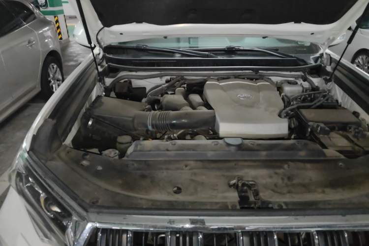 Used Toyota Prado 2018 3.5L Automatic TX-L Engine Bay Right