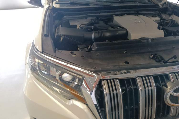 Used Toyota Prado 2018 3.5L Automatic SX Engine Bay Right