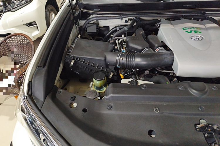 Used Toyota Prado 2018 3.5L Automatic TX-L NAVI with Rear-Mounted Spare Tire Engine Bay Right