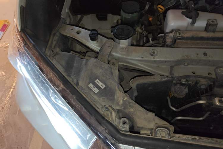 Used Toyota Prado 2018 3.5L Automatic TX-L Engine Bay Right