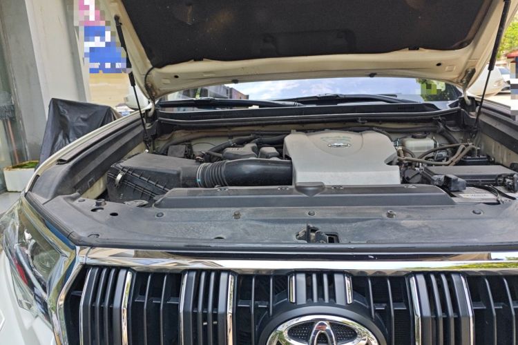 Used Toyota Prado 2018 3.5L Automatic TX-L NAVI with Rear-Mounted Spare Tire Engine Bay Right