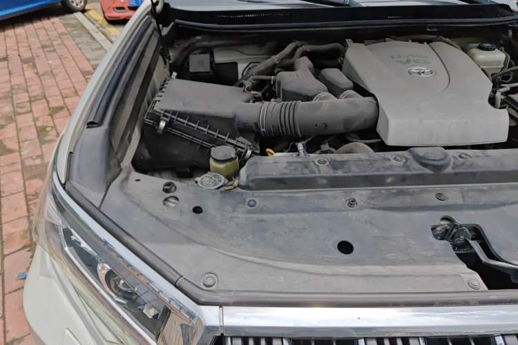 Used Toyota Prado 2018 3.5L Automatic TX-L with Rear-Mounted Spare Tire Engine Bay Right