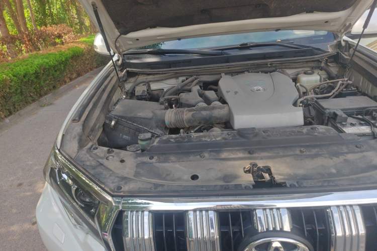Used Toyota Prado 2018 3.5L Automatic TX-L with Rear-Mounted Spare Tire Engine Bay Right