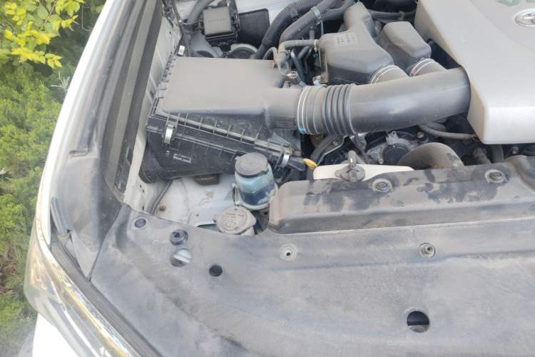 Used Toyota Prado 2018 3.5L Automatic TX-L with Rear-Mounted Spare Tire Engine Bay Right