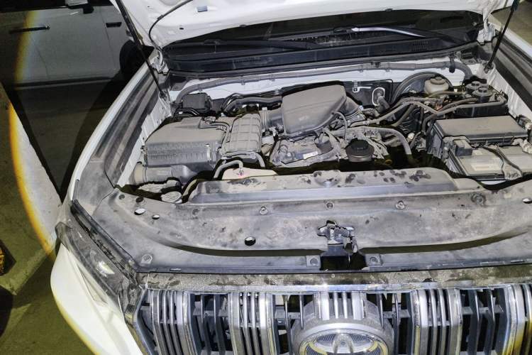 Used Toyota Prado  Engine Bay Right