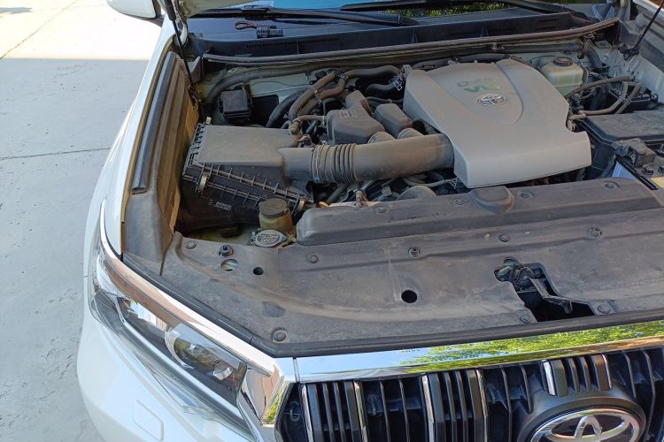 Used Toyota Prado 2018 3.5L Automatic TX-L NAVI with Rear-Mounted Spare Tire Engine Bay Right