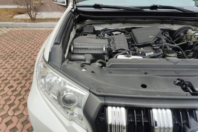 Used Toyota Prado  Engine Bay Right