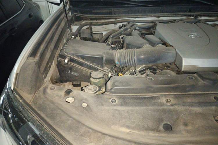 Used Toyota Prado 2018 3.5L Automatic TX-L with Rear-Mounted Spare Tire Engine Bay Right