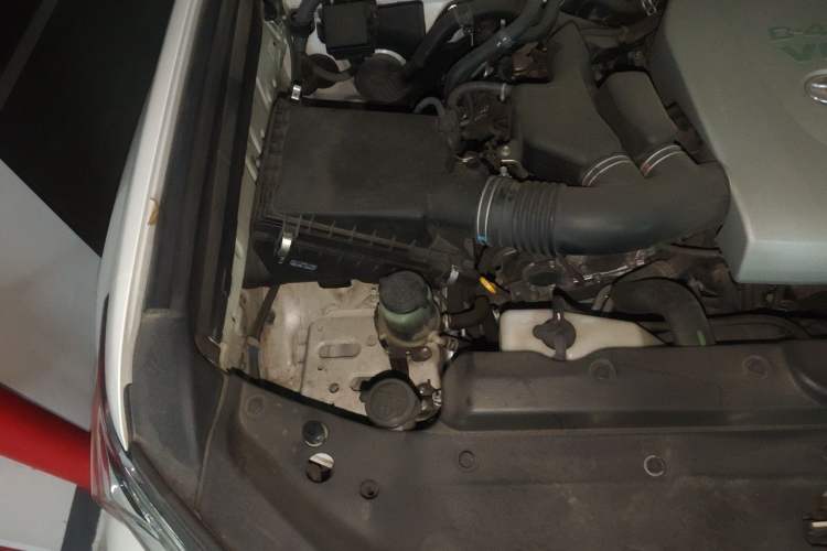 Used Toyota Prado 2018 3.5L Automatic TX-L with Rear-Mounted Spare Tire Engine Bay Right