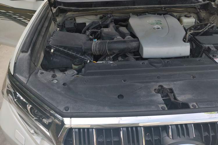 Used Toyota Prado 2018 3.5L Automatic TX-L NAVI with Rear-Mounted Spare Tire Engine Bay Right