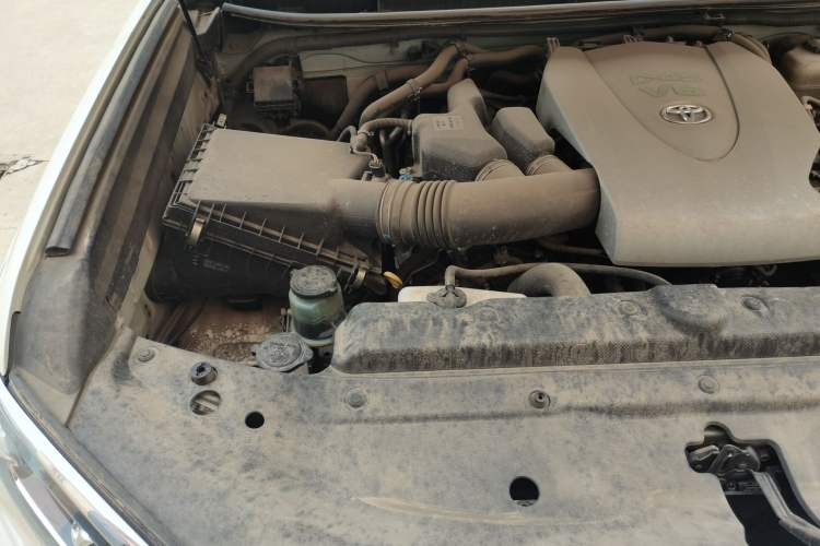Used Toyota Prado 2018 3.5L Automatic TX-L with Rear-Mounted Spare Tire Engine Bay Right